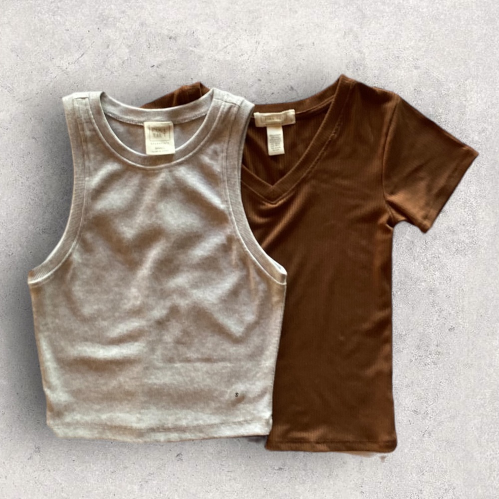 Two Full Tilt T-Shirt Girls Size Small 
Brown Top & Gray Top.